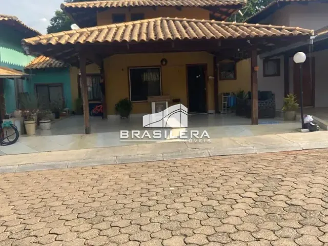 Casa 3 quartos e 2 banheiros, à venda, no bairro Sítios Santa Luzia em Aparecida de Goiânia