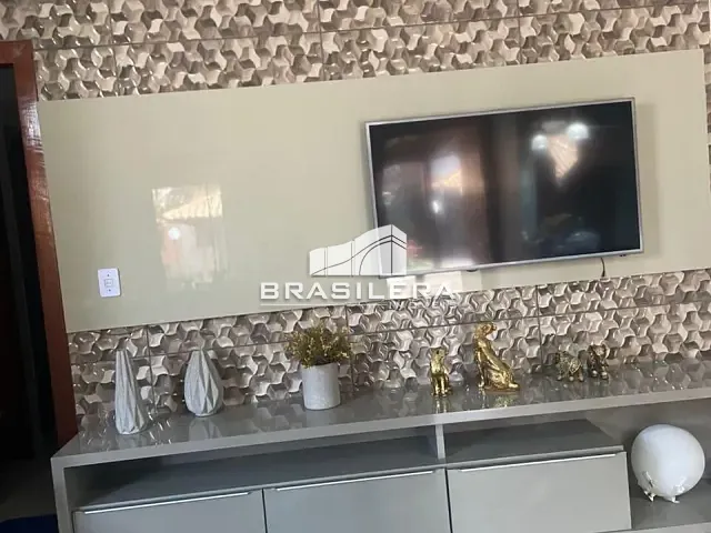 Casa 3 quartos e 2 banheiros, à venda, no bairro Sítios Santa Luzia em Aparecida de Goiânia