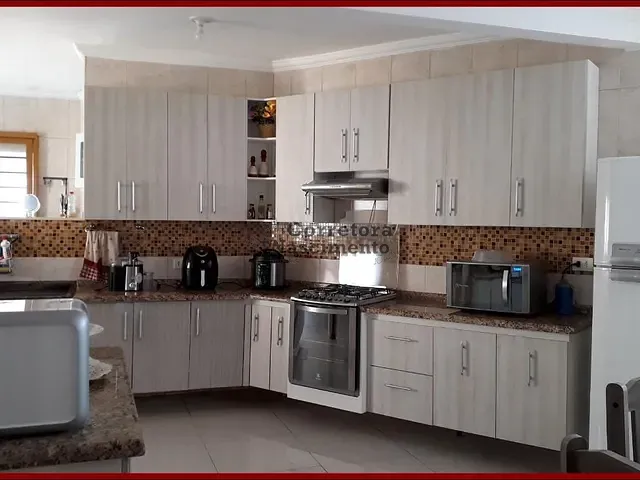 Casa com 150m² 2 quartos e 2 banheiros, à venda, no bairro Cidade Nova Jacareí em Jacareí
