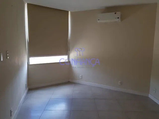 Casa com 260m² 3 quartos e 3 banheiros, à venda, no bairro Campo Grande em Rio de Janeiro