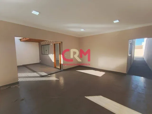 Casa com 250m² 2 quartos e 2 banheiros, à venda, no bairro Residencial Portal da Serra em Taquaritinga