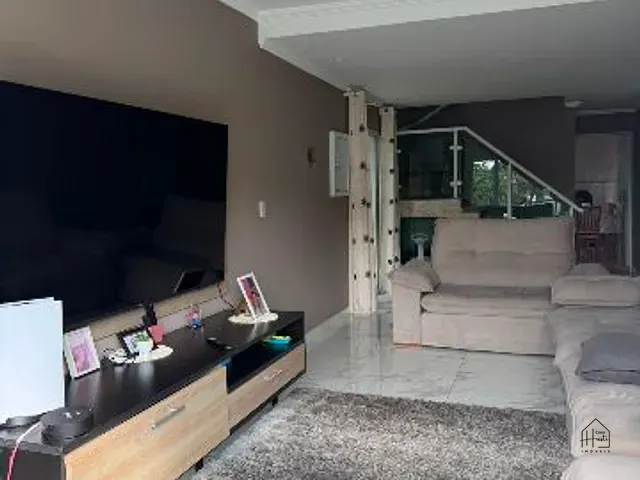 Casa com 140m² 3 quartos e 2 banheiros, à venda, no bairro Jardim Rio das Pedras em Cotia