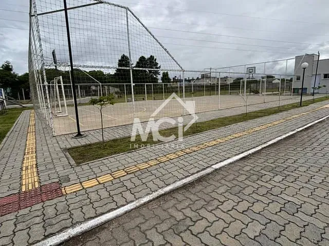 Casa 2 quartos e 1 banheiro, à venda, no bairro Três Vendas em Pelotas