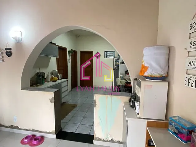 Casa com 342m² 1 quarto e 1 banheiro, à venda, no bairro Dom Aquino em Cuiabá
