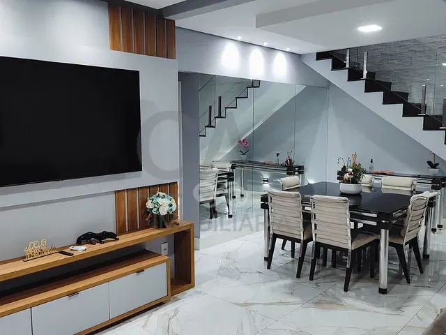 Casa com 486m² 4 quartos e 4 banheiros, à venda, no bairro Recanto Camanducaia em Jaguariúna