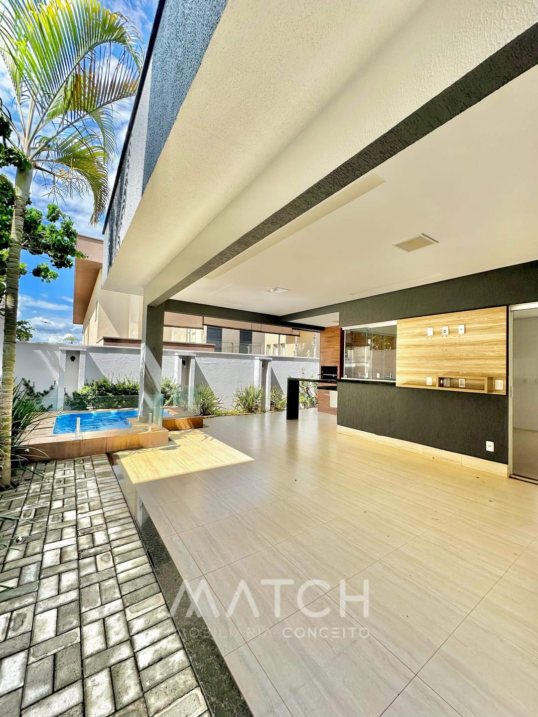 Casa térrea à venda, 3 suítes 217m2m², Jardins Valência, Goiânia, GO