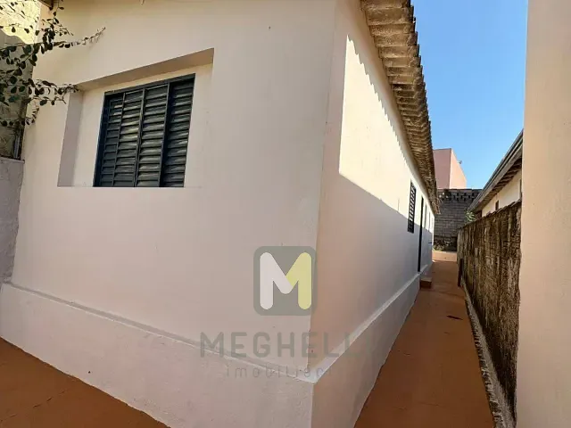 Casa com 100m² 2 quartos e 1 banheiro, para alugar, no bairro Centro em Serrana