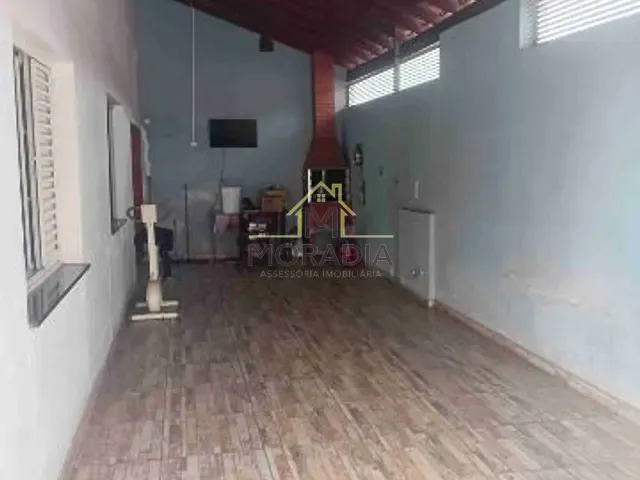 Casa com 250m² 4 quartos e 2 banheiros, à venda, no bairro Bela Vista em Guaxupé