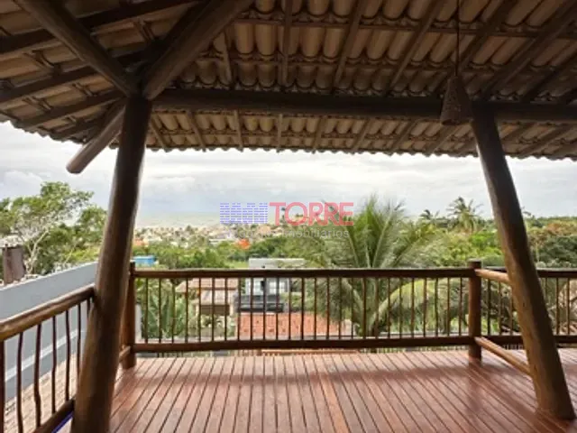 Casa com 620m² 4 quartos e 3 banheiros, à venda ou para alugar, no bairro Nossa Senhora da Vitória em Ilhéus