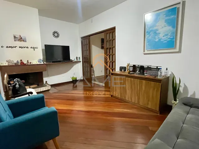 Casa 3 quartos e 4 banheiros, à venda, no bairro Fragata em Pelotas