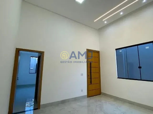 Casa com 188m² 3 quartos e 2 banheiros, à venda, no bairro Setor Serra Dourada em Aparecida de Goiânia