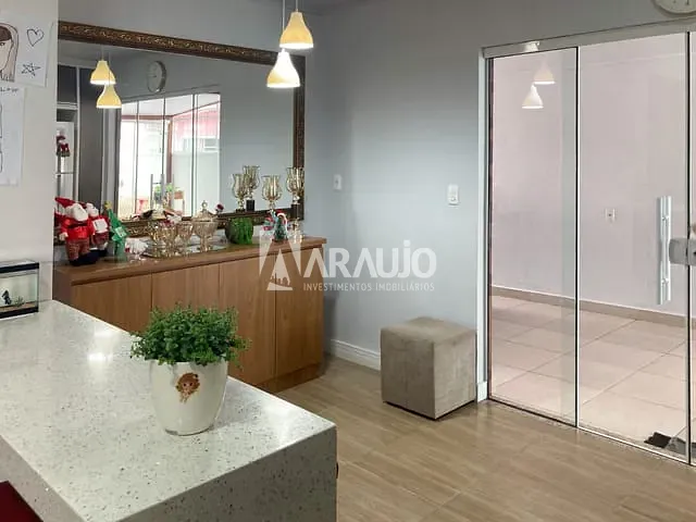 Casa com 216m² 2 quartos e 1 banheiro, à venda, no bairro São João em Itajaí