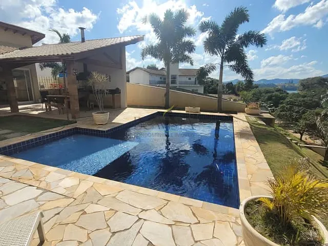 Casa com 1000m² 4 quartos e 2 banheiros, à venda, no bairro Sete Pontes em Piracaia