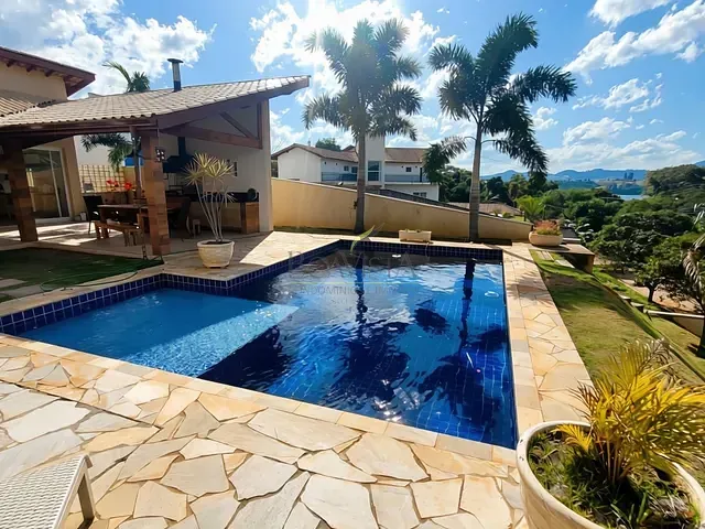 Casa com 1000m² 4 quartos e 2 banheiros, à venda, no bairro Riviera do Jaguari em Piracaia