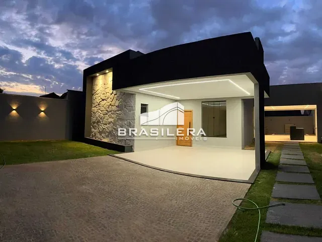 Casa 3 quartos e 4 banheiros, à venda, no bairro Jardim Ipiranga em Aparecida de Goiânia