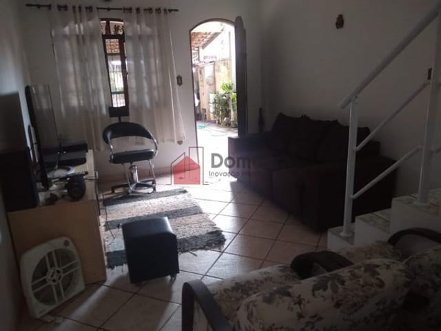 Casa à venda, no bairro Loteamento Residencial Andrade em Pindamonhangaba