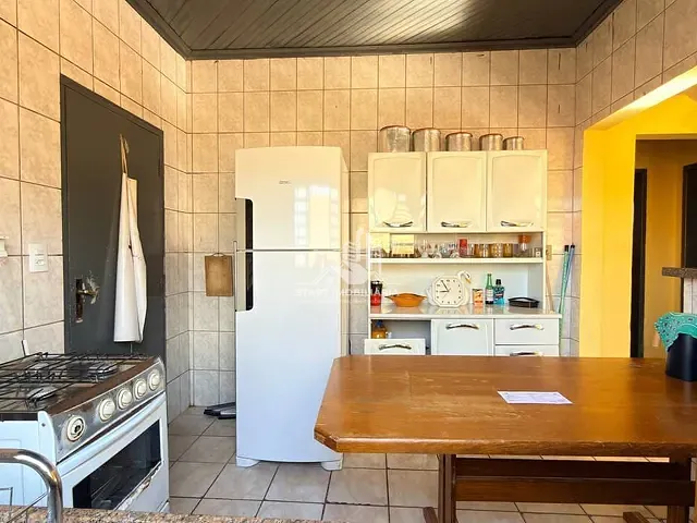 Casa com 242m² 2 quartos e 1 banheiro, à venda, no bairro Vila Schiavon em Pederneiras