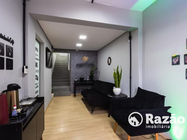 Casa com 473m², à venda, no bairro Centro em Curitiba
