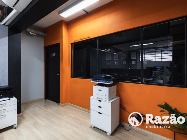 Casa com 473m², à venda, no bairro Centro em Curitiba