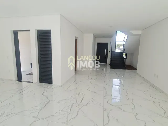Casa com 300m² 3 quartos e 4 banheiros, à venda, no bairro São Venâncio em Itupeva