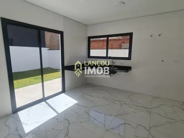 Casa com 300m² 3 quartos e 4 banheiros, à venda, no bairro São Venâncio em Itupeva