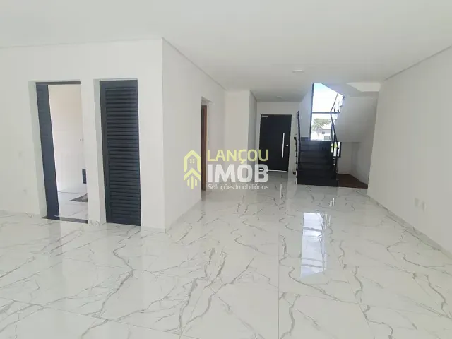 Casa com 300m² 3 quartos e 4 banheiros, à venda, no bairro São Venâncio em Itupeva