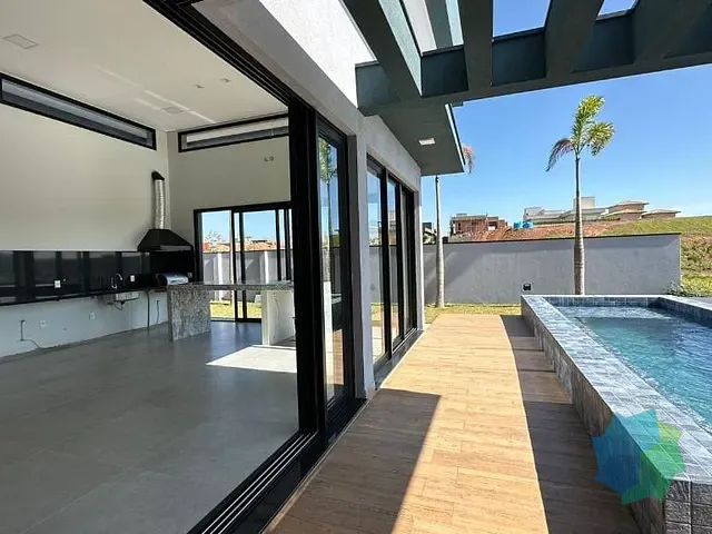 Casa com 700m² 4 quartos e 5 banheiros, à venda, no bairro Chácaras Primavera em Itu