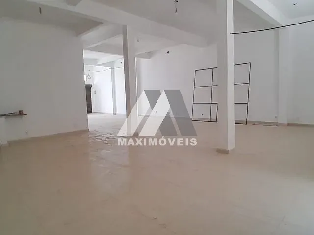 Galpão / Barracão para alugar, no bairro São Mateus em Araçuaí