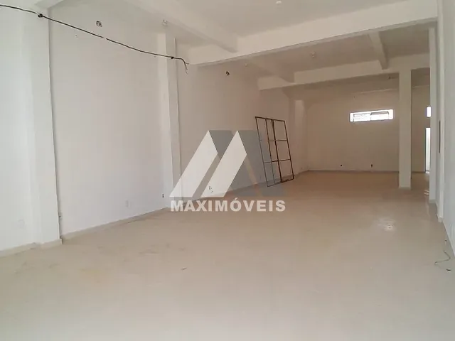 Galpão / Barracão para alugar, no bairro São Mateus em Araçuaí