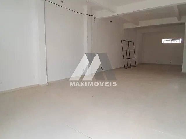 Galpão / Barracão para alugar, no bairro São Mateus em Araçuaí