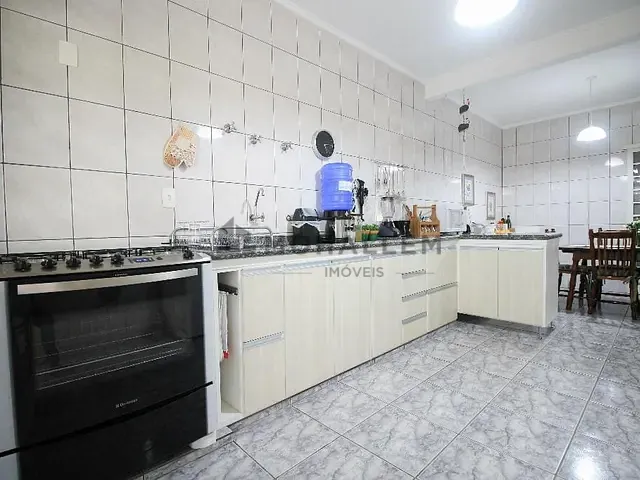 Casa com 212m² 5 quartos e 3 banheiros, à venda, no bairro São Sebastião em Itajubá