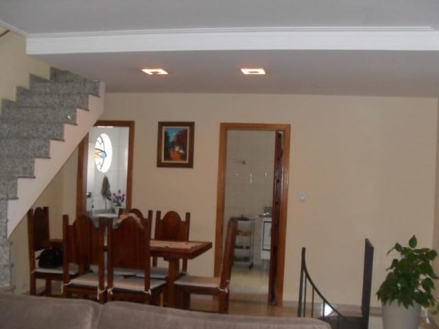 Casa com 200m² 4 quartos e 4 banheiros, à venda, no bairro Jardim Bonfiglioli em São Paulo