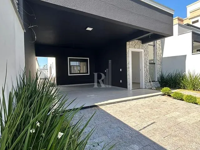 Casa 3 quartos e 2 banheiros, à venda, no bairro Areias em Tijucas