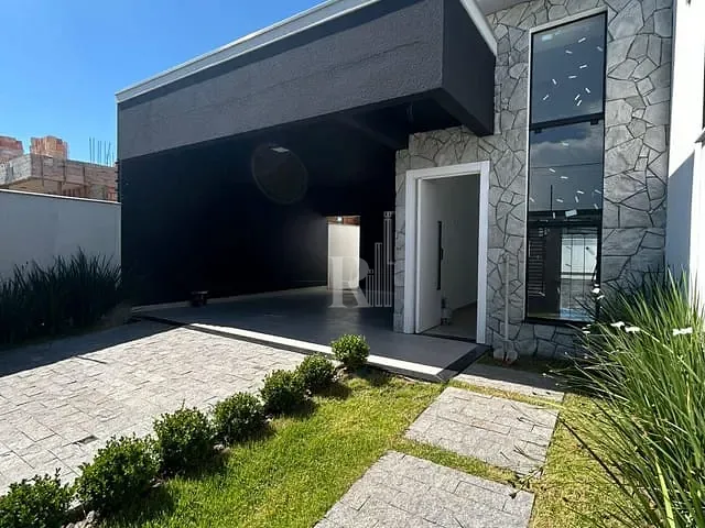 Casa 3 quartos e 2 banheiros, à venda, no bairro Areias em Tijucas