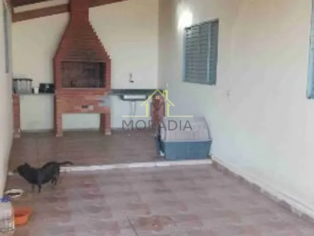 Casa com 300m² 2 quartos e 1 banheiro, à venda, no bairro Jd Dom Herminio em Guaxupé