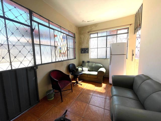 Casa 2 quartos e 2 banheiros, à venda, no bairro Tupi B em Belo Horizonte