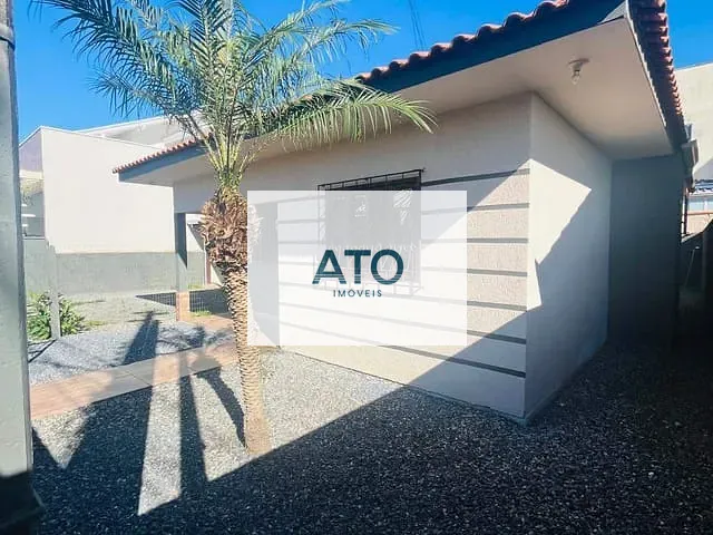 Casa 2 quartos e 1 banheiro, à venda, no bairro Universitário em Tijucas