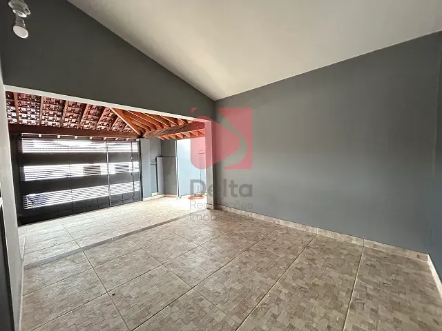 Casa 4 quartos e 3 banheiros, à venda, no bairro Jardim Margarida em Pirassununga