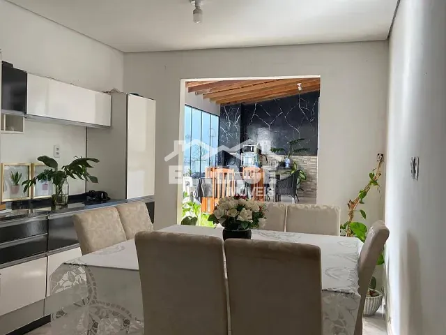 Casa com 250m² 3 quartos e 3 banheiros, à venda, no bairro Morada da Serra em Cuiabá