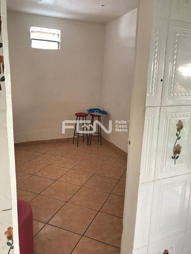 Casa à venda com 3 quartos, 10m² - Foto 7