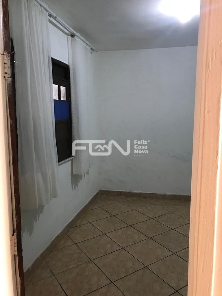 Casa à venda com 3 quartos, 10m² - Foto 6