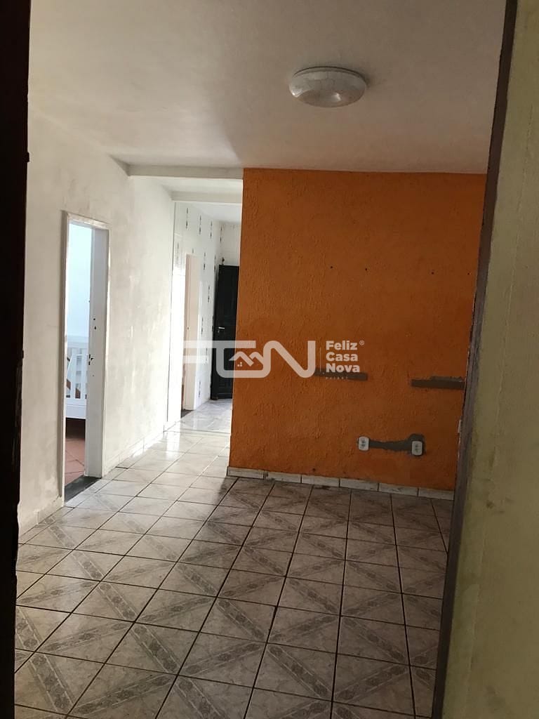 Casa à venda com 3 quartos, 10m² - Foto 4