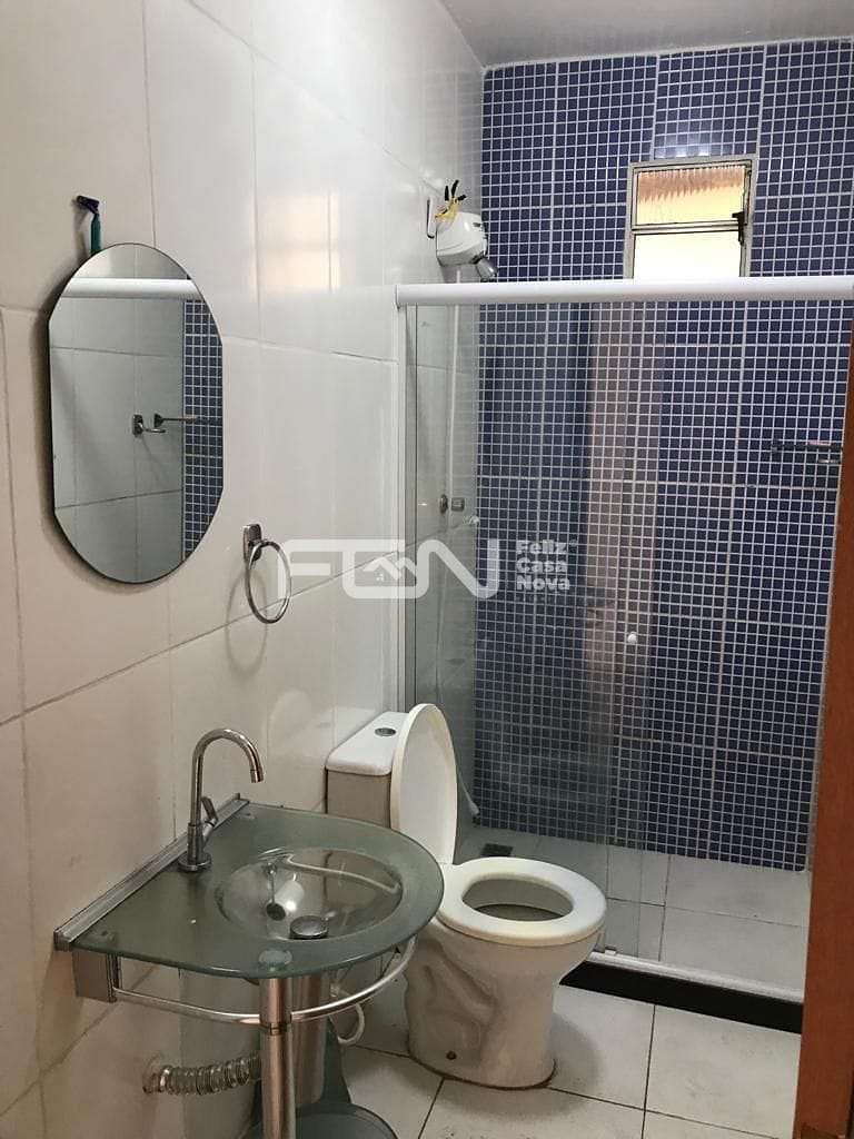 Casa à venda com 3 quartos, 10m² - Foto 9