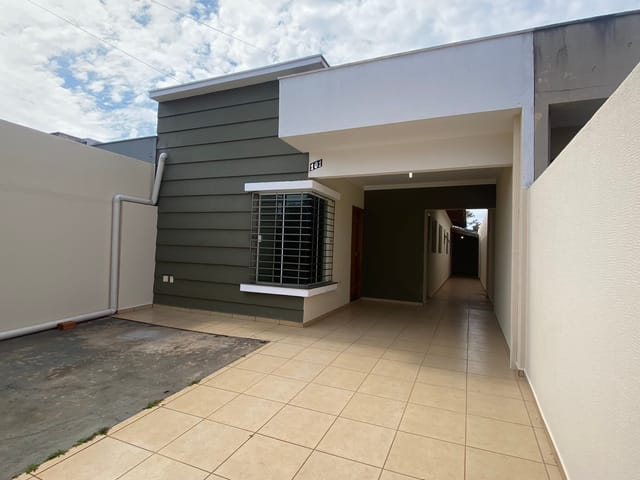 Foto do Casa - Casa para locação com três dormitórios sendo uma suíte no Kasato Maru em Rolândia! | Imobiliária Casa Grande - Rolândia