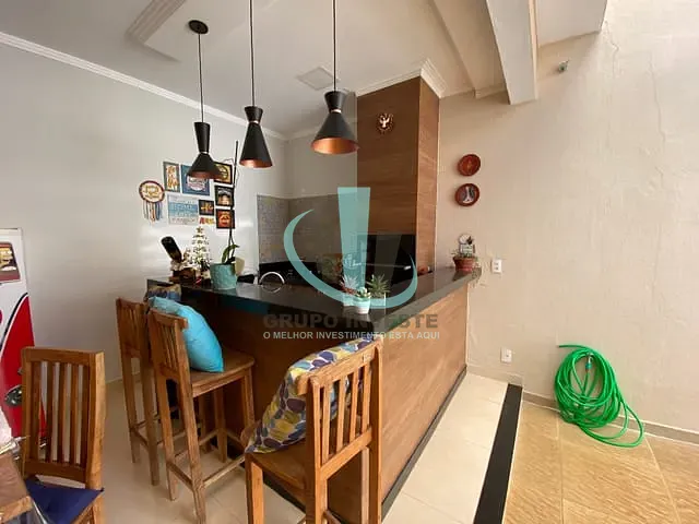 Casa com 200m² 2 quartos e 2 banheiros, à venda, no bairro Jardim Marialice em Araraquara