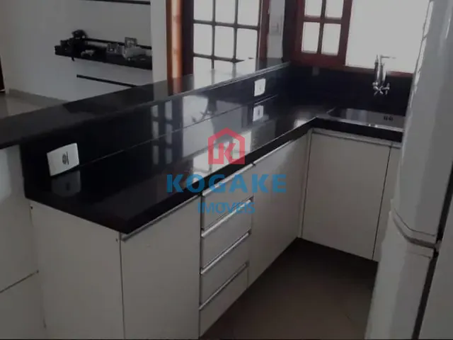 Casa com 148m² 3 quartos e 2 banheiros, à venda, no bairro Cidade Morumbi em São José dos Campos