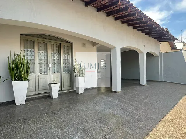 Casa com 400m² 3 quartos e 4 banheiros, à venda, no bairro Centro em Santa Bárbara D'Oeste