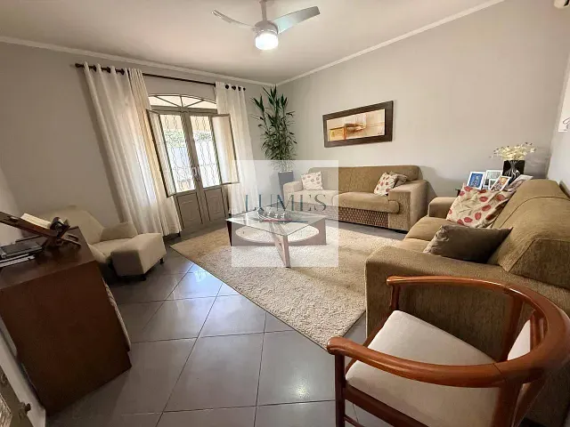 Casa com 400m² 3 quartos e 4 banheiros, à venda, no bairro Centro em Santa Bárbara D'Oeste