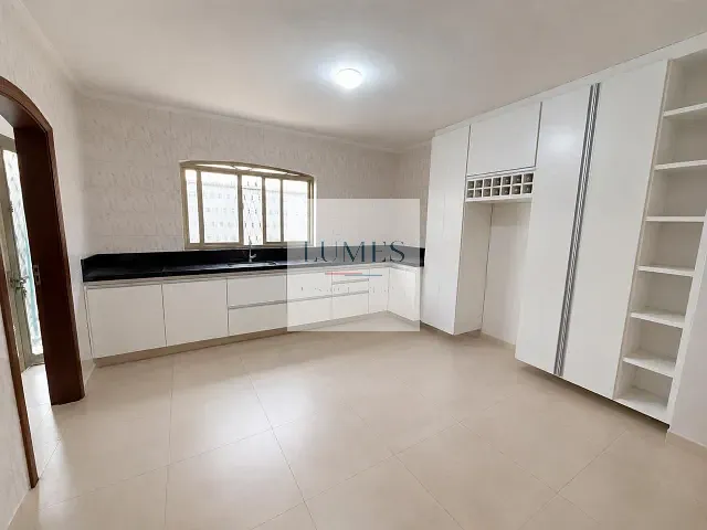 Casa com 400m² 3 quartos e 4 banheiros, à venda, no bairro Vila Mac Knight em Santa Bárbara D'Oeste