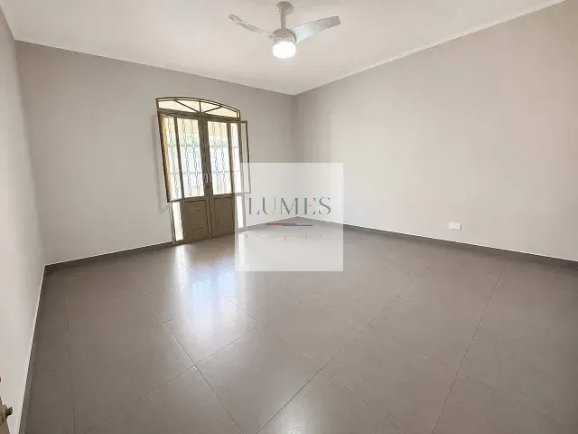 Casa com 400m² 3 quartos e 4 banheiros, à venda, no bairro Vila Mac Knight em Santa Bárbara D'Oeste